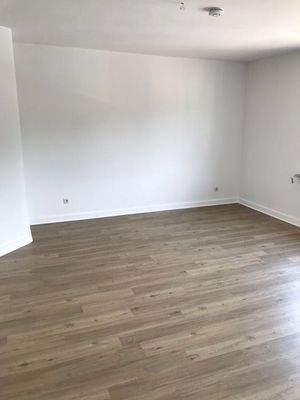 Schlafzimmer aus Richtung Flur.jpg