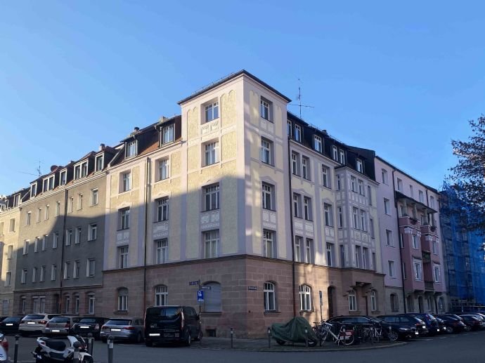 Denkmalgeschützte Altbau-Wohnung mit Ausbaupotential