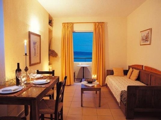 Touristische Apartments direkt am Meer und an der Strandpromenade von Agios Nikolaos