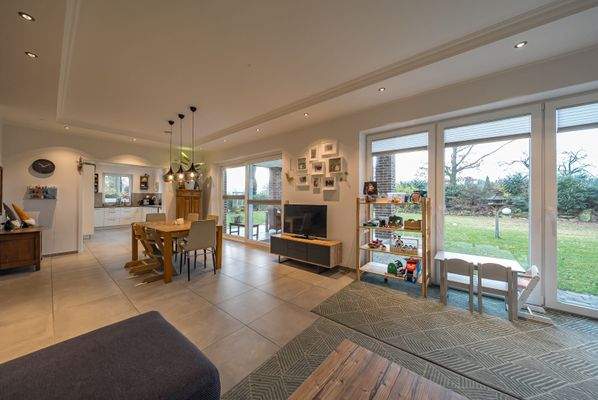 großzügiges Wohn-/Esszimmer/Küche