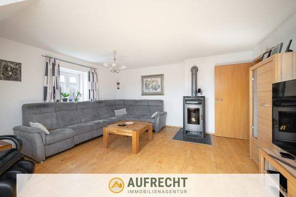 großzügiger Wohnbereich 2. OG