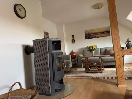 Wohnzimmer mit Kamin