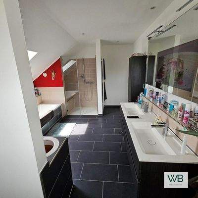 Badezimmer Obergeschoss 2