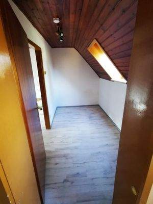 1055-20 Zugang Zimmer2 OG.jpg