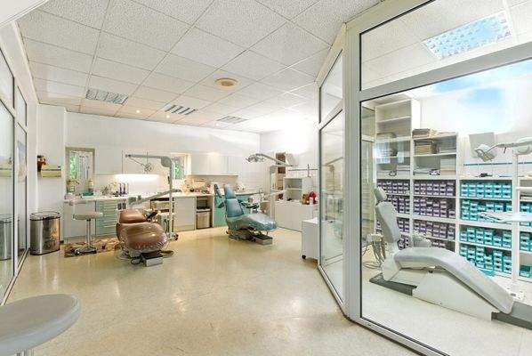 Anbau Erdgeschoss Praxis Behandlungszimmer