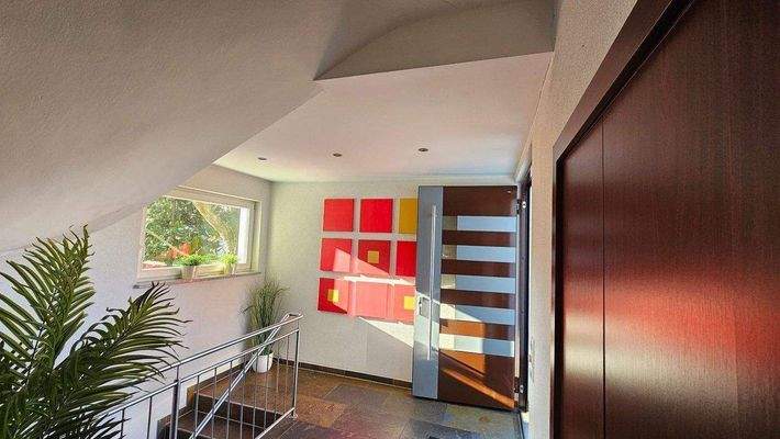 Blick von der Diele zur Haustür