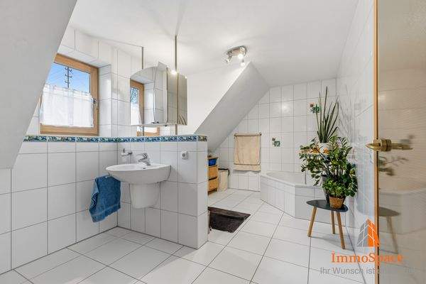 Blick ins Badezimmer des Neubaus