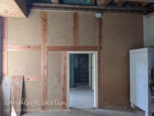 neu verputzte Innenwand.jpg