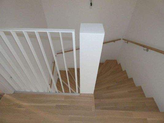 Stiege in das OG   Symbolbild