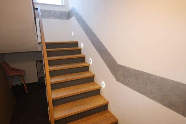 Treppe in das Kellergeschoss