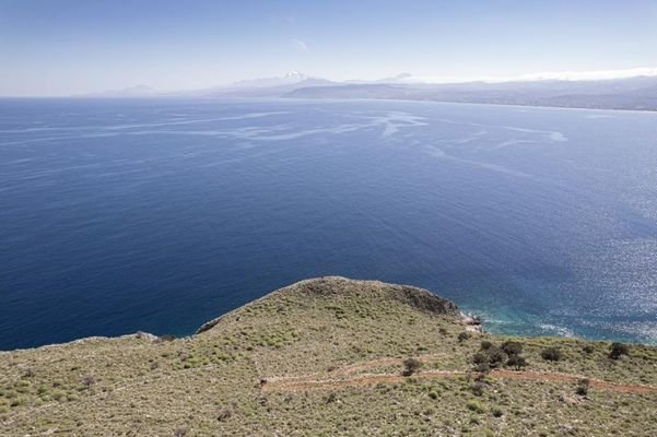 Kreta, Kefalas: Grundstück am Meer mit Zugang zum Wasser zu verkaufen