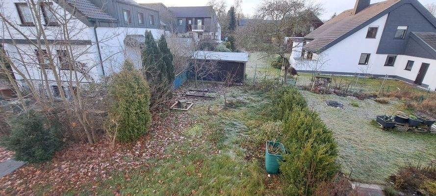 Ausblick vom Schlafzimmer in den Garten