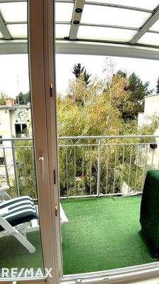 2. Etage, Balkon m. Überdachung u. elektr. Markise