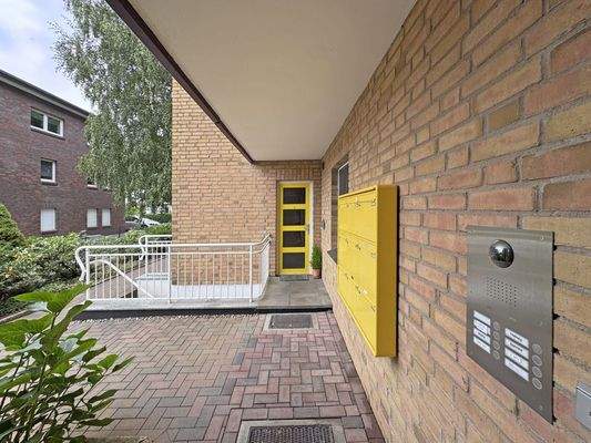 Eingangsbereich vor dem Haus