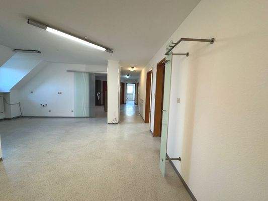 Eingang mit Essbereich