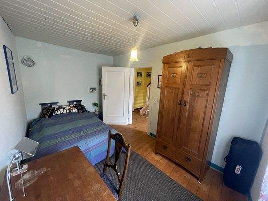 OG: Schlafzimmer mit Moselblick 