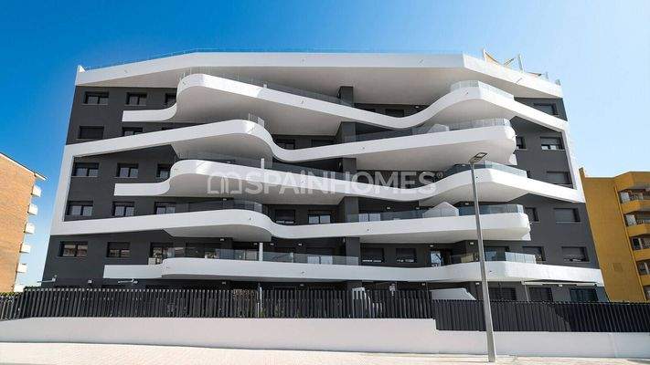 Ready to Move Apartments 300 M from the Sea in Orihuela