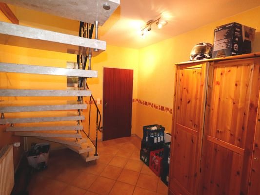 Treppenaufgang zur Dachgeschosswohnung