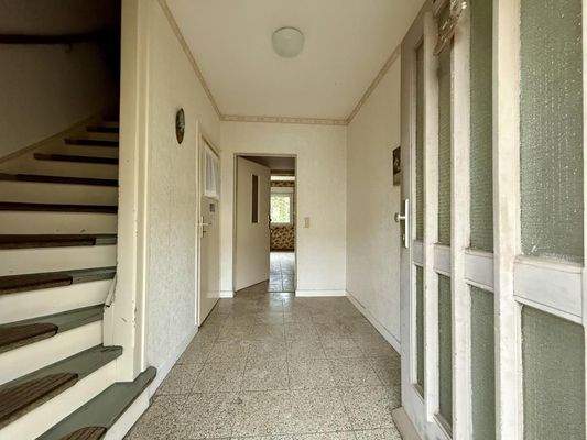 Woortstraße 73 - EG Hausflur