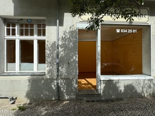 Ansicht Eingang und Schaufenster