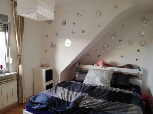 Schlafzimmer DG