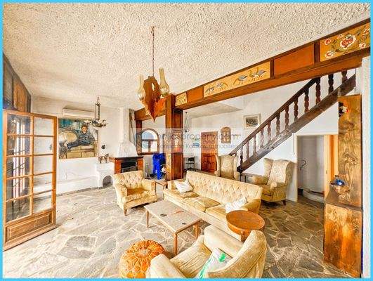 6a7b955e70c34179bcd68cad1d110ea0-original