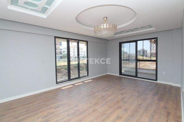 Spacious Properties with Balconies in a Complex in Yalova
