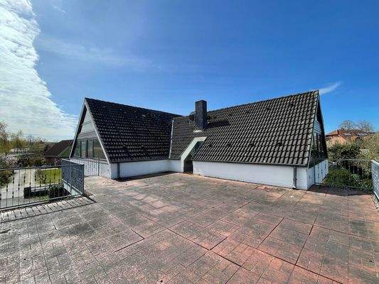 Blick von der Dachterrasse Richtung Haus