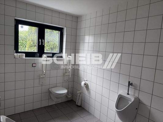 behindertengerechtes WC vorhanden