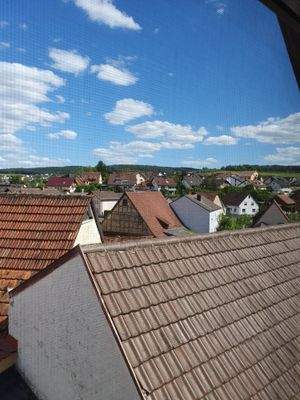 über den Dächern von Leinach