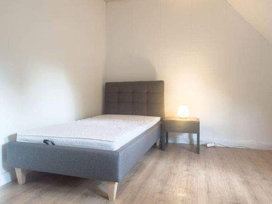 OG Hinten Links (Zimmer 3)