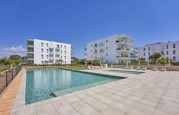 A3-Compass-Cala dOr-pool-may2025