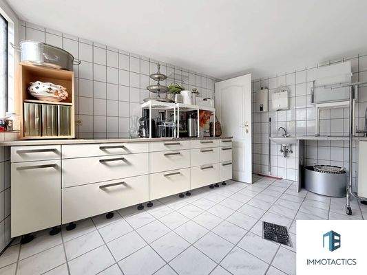 Küche UG Gewerbe 1