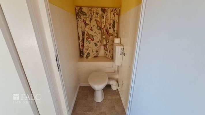 Toilette im DG