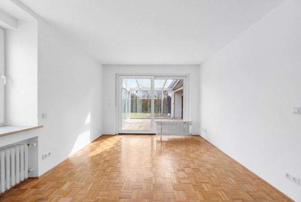 ELW - Wohnzimmer mit Zugang zum Wintergarten