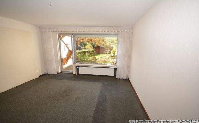 Wohnraum mit sonnigem Ausblick