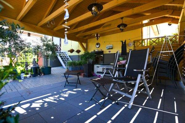 Überdachte Terrasse 