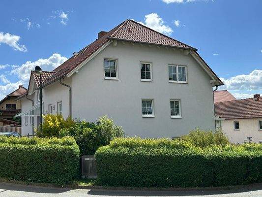 Attraktives Mehrfamilienwohnhaus mit solider
Renditeperspektive