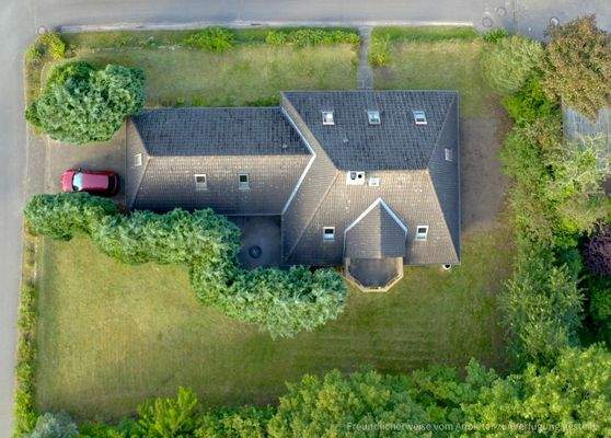 Luftbild des gesamten Grundstücks