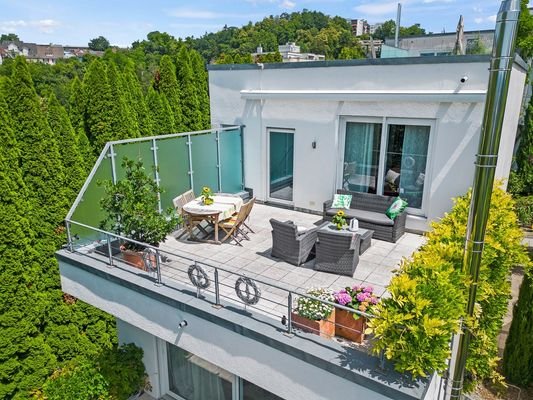 große Dachterrasse