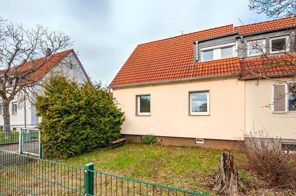 Blick von der Strasse aus