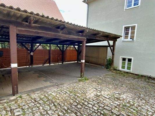 Carport / zwei Stellplätze