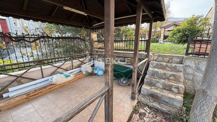 Sea View Spacious Villa with Private Garden in İzmir Turkey