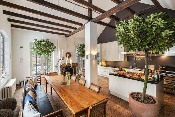 Shed with large kitchen and dining area