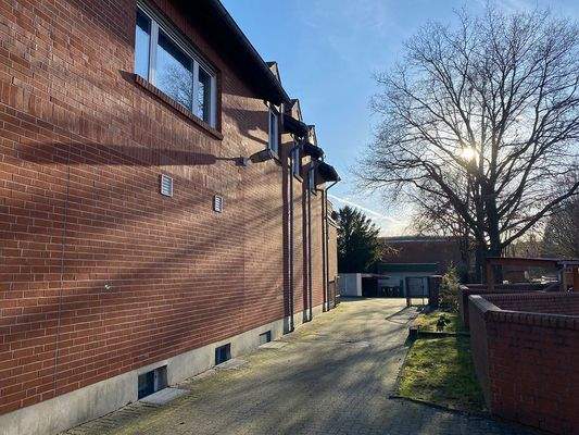 Außenansicht, Hofeinfahrt