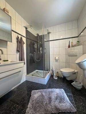 modernes Duschbad EG