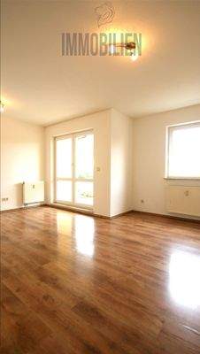 Wohnbereich mit Zugang zur Westterrasse