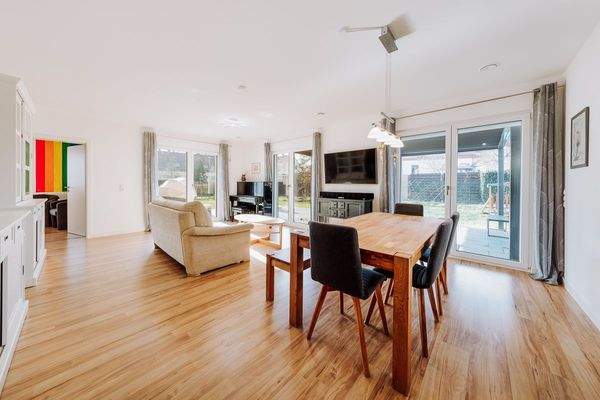 Großzügig und offen