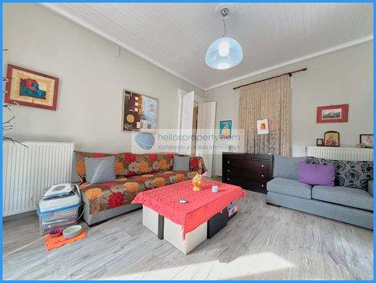 92e499449c00449f9a90767cbebf11c4-original