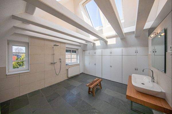Dachgeschoss - Vollbad